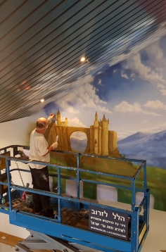 האמן במהלך עבודתו (2)