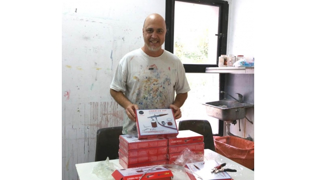 הכשרת ציירי איירבראש וקירות