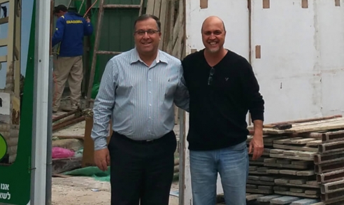 הלל לזרוב עם אלי דוקורסקי ראש עיריית קריית ביאליק