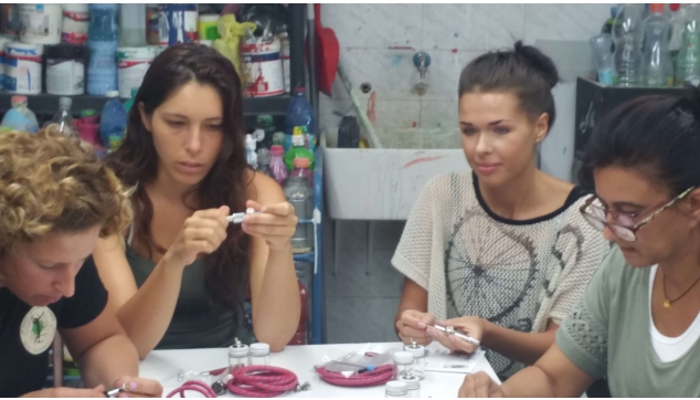 הקורסים לאמנות האיירבראש להכשרת ציירי קירות 