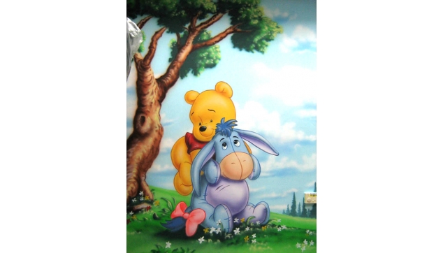 ציור קיר פו הדב חדר המתנה מרפאה