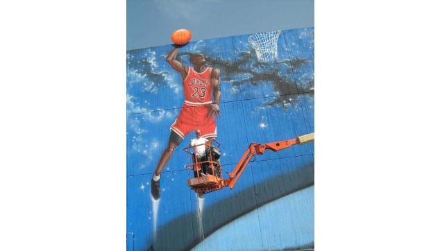 ציורי קיר באולמות ספורט