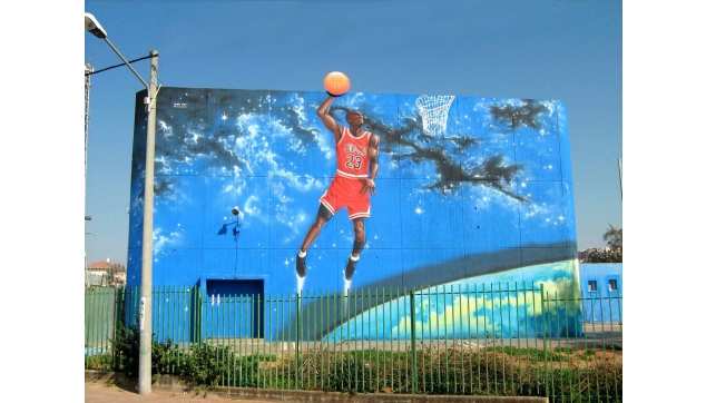 ציורי קיר באולמות ספורט