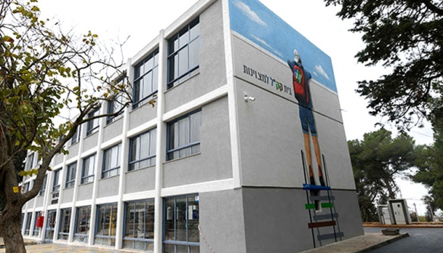 ציורי קיר בבתי ספר