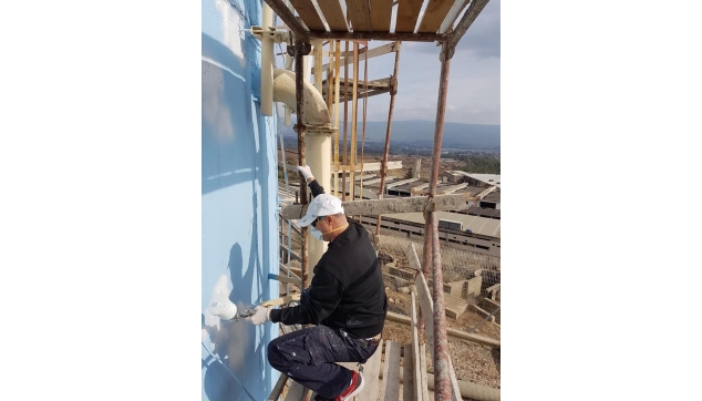 ציורי קיר במהלך העבודה