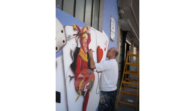 ציורי קיר במהלך העבודה