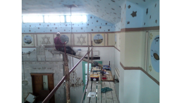 ציורי קיר במהלך העבודה