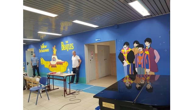 ציורי קיר כיתות מעוצבות ומסדרונות