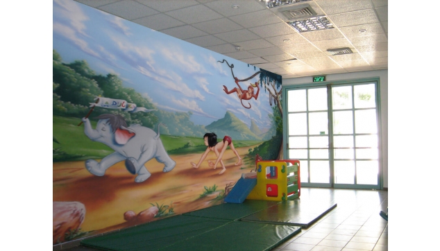ציורי קיר לגני ילדים ומשחקיות