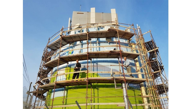 ציורי קיר מגדלי מים ומכלי מים