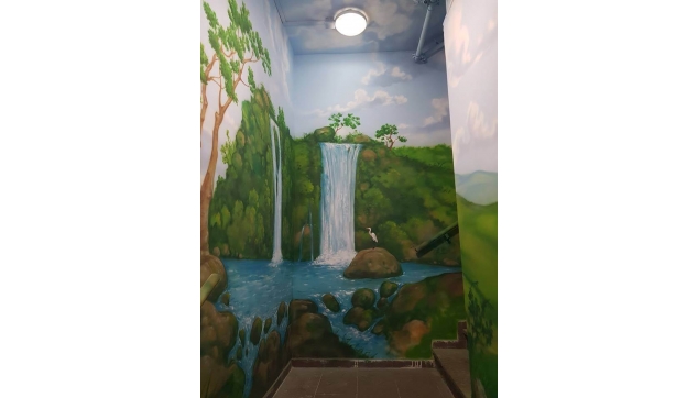 ציורי קיר מסדרונות וכיתות מעוצבות