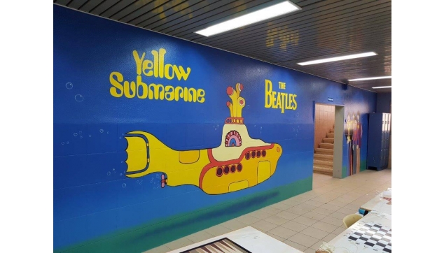 ציורי קיר מסדרונות וכיתות מעוצבות