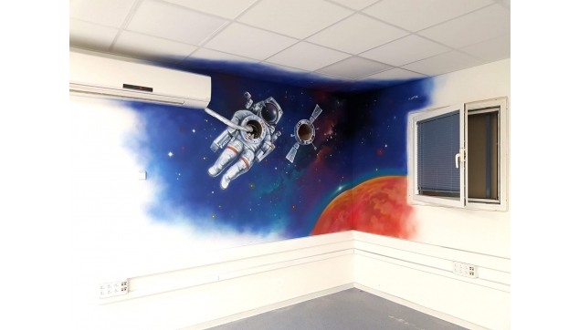 ציורי קיר מסדרונות וכיתות מעוצבות