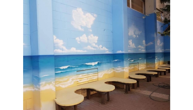 ציורי רצפה בבתי ספר ובגני שעשועים