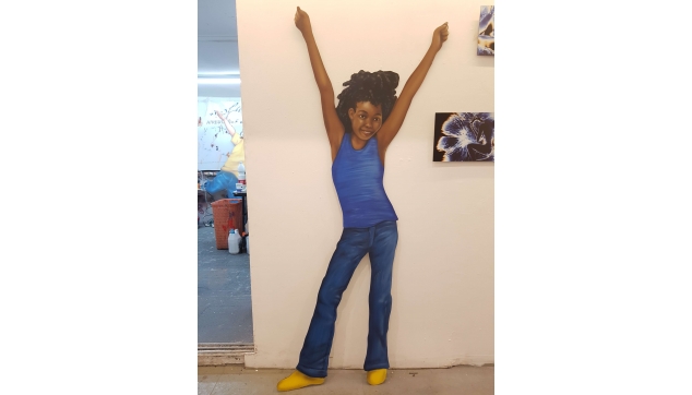 ציורי תפאורות ונגזרות מתכת