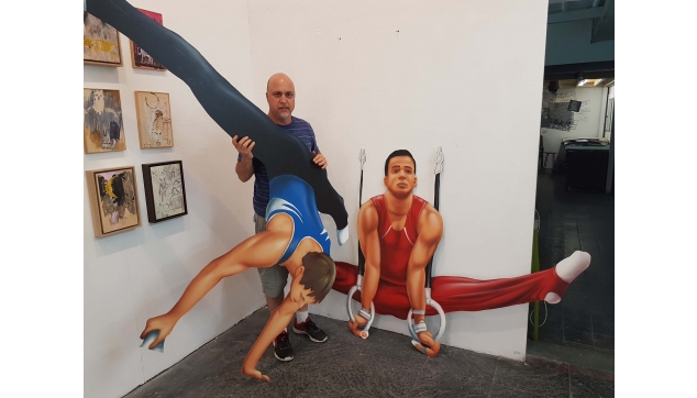 ציורי תפאורות ונגזרות מתכת 