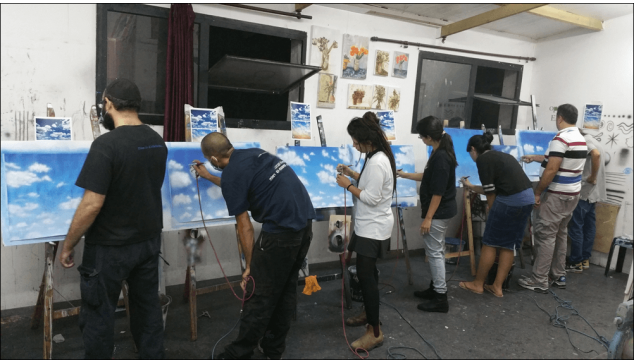 תלמידי הקורס להכשרת ציירי איירבראש וקירות