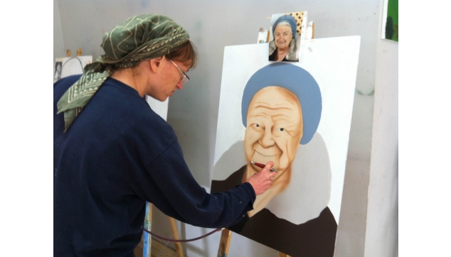 תלמידי הקורס להכשרת ציירי איירבראש וקירות